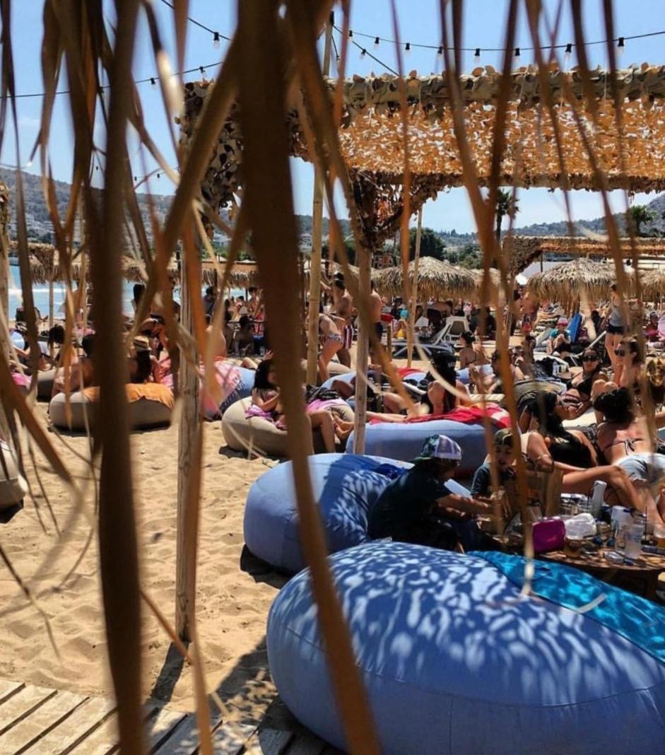 Alianthos Beach Apartment Βάρη Εξωτερικό φωτογραφία